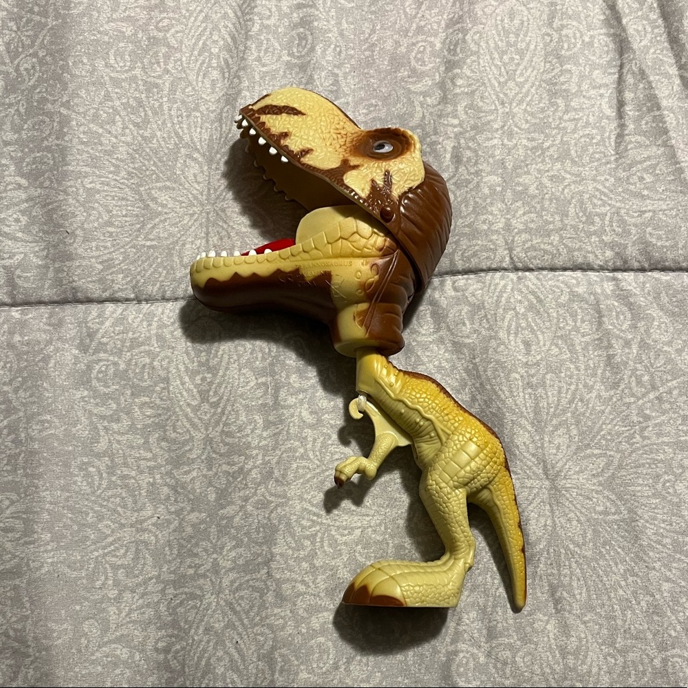 Toys R Us T-Rex Dinosaur Toy Press Lever It Roars And Lights Up